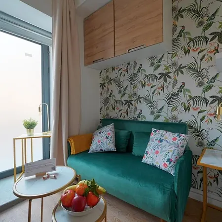 Adorable Updated Studio In The Heart Of The Bustling Le Marais District Apartman Párizs